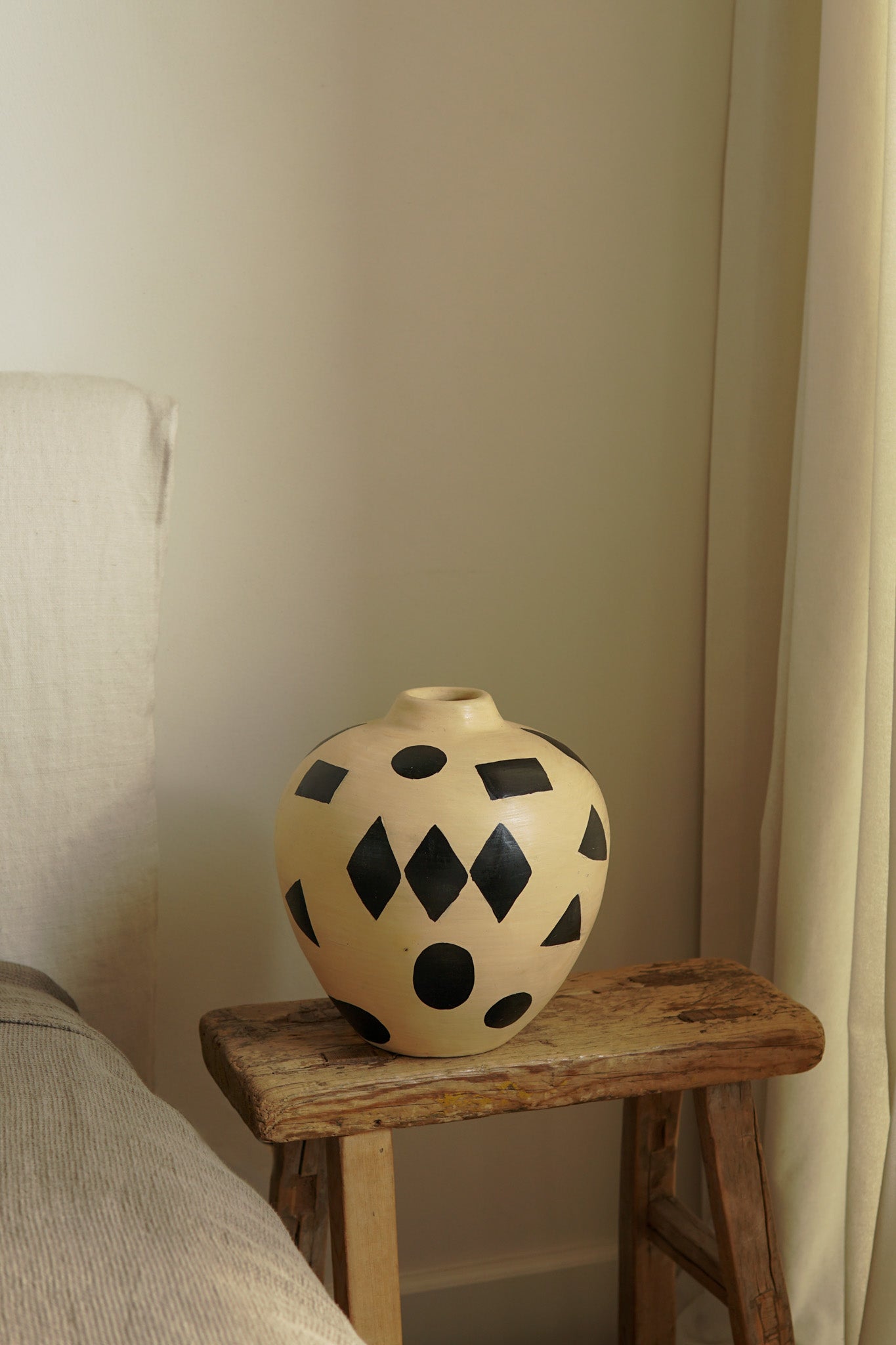 Sisi, Terracota vase miss Sisi