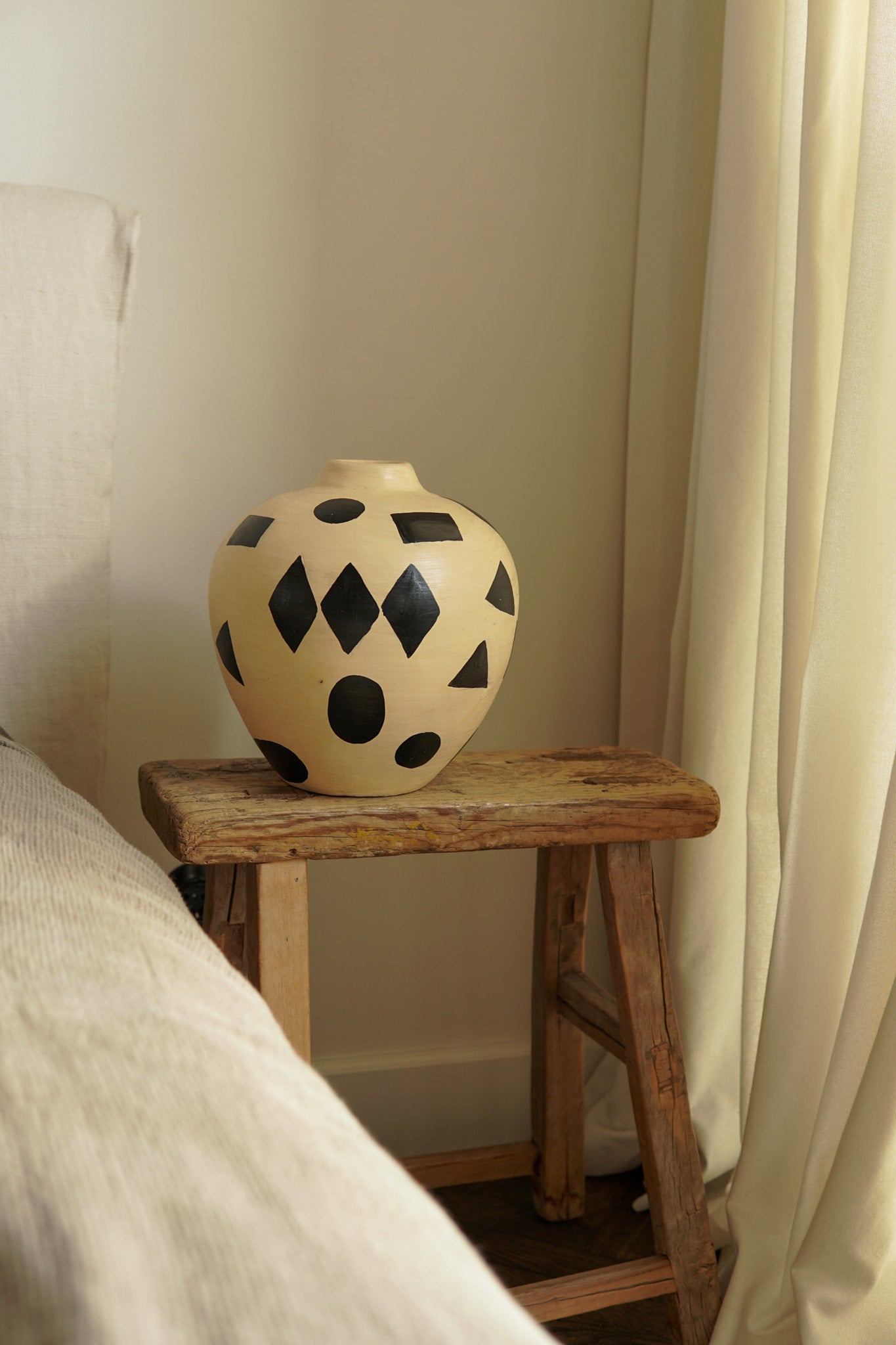 Sisi, Terracota vase miss Sisi