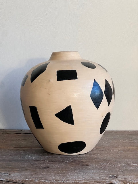 Sisi, Terracota vase miss Sisi
