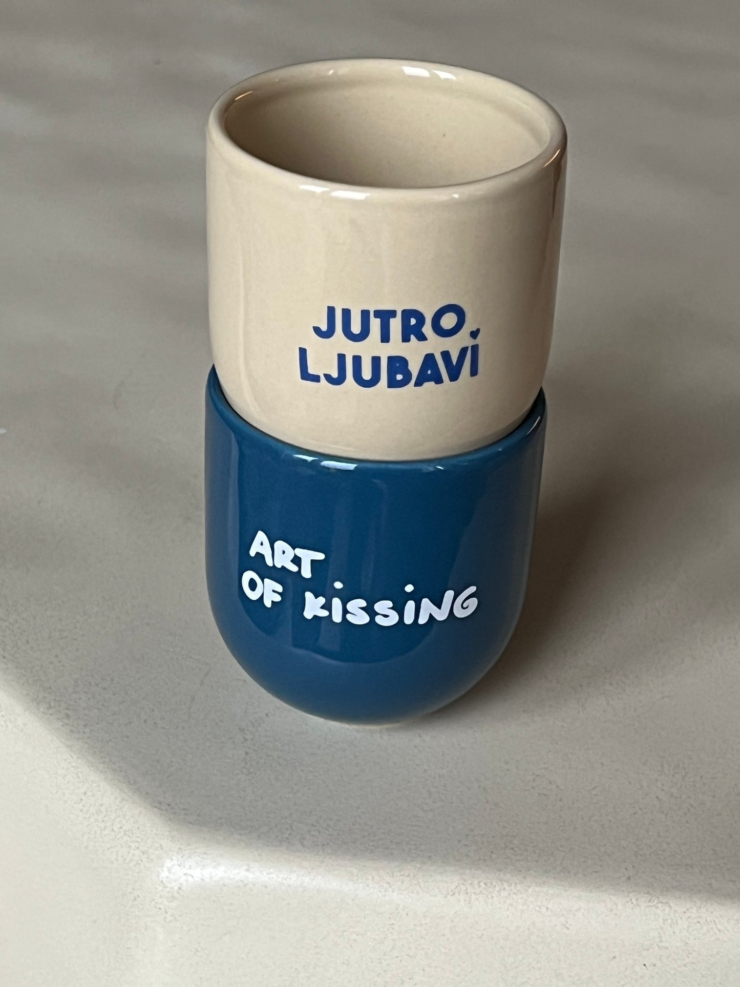 Sisi mug, Art of kissing